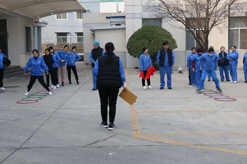 东纶公司举办“三八女神节”趣味运动会活动